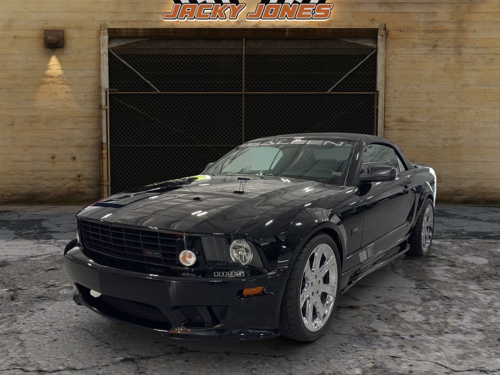 Used 2006 Ford Mustang GT RWD image 2
