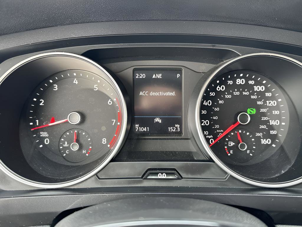 Used 2021 Volkswagen Tiguan SE image 10