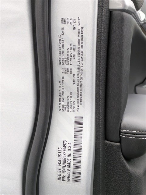 New 2025 Jeep Grand Cherokee Limited w/ Trailer Tow Package image 34