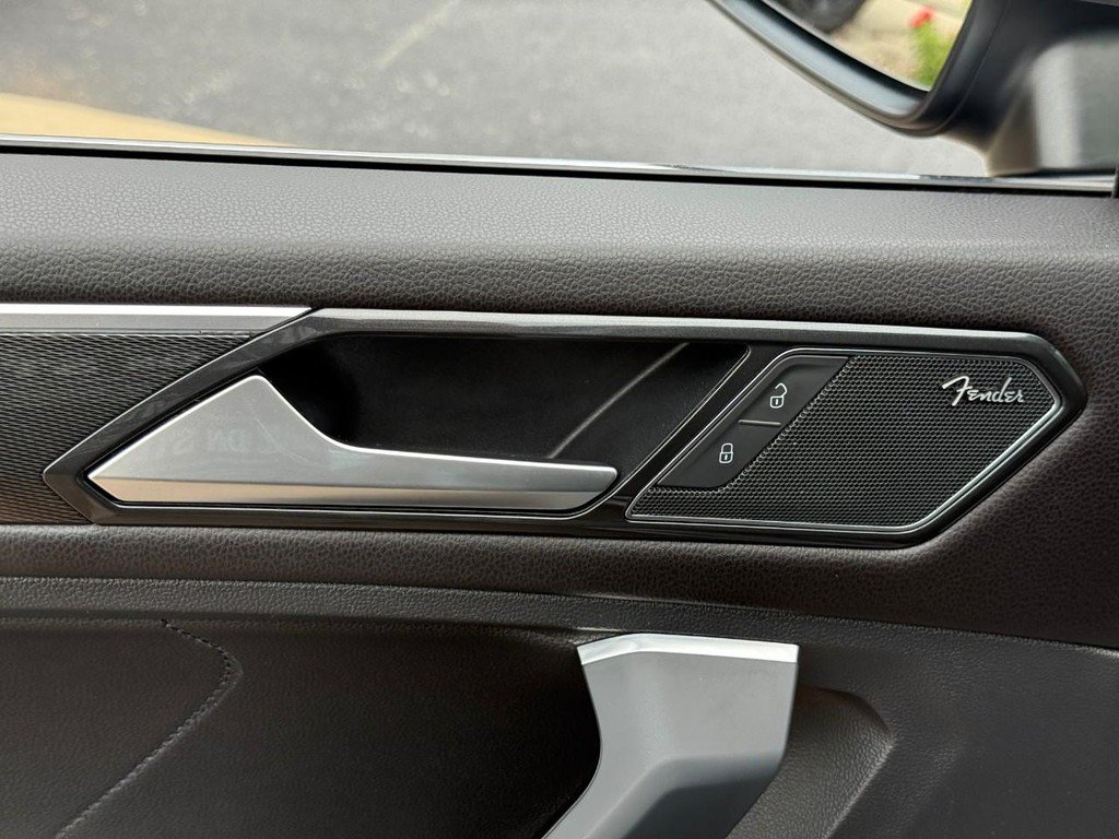 Used 2018 Volkswagen Tiguan SEL Premium AWD/4WD image 20