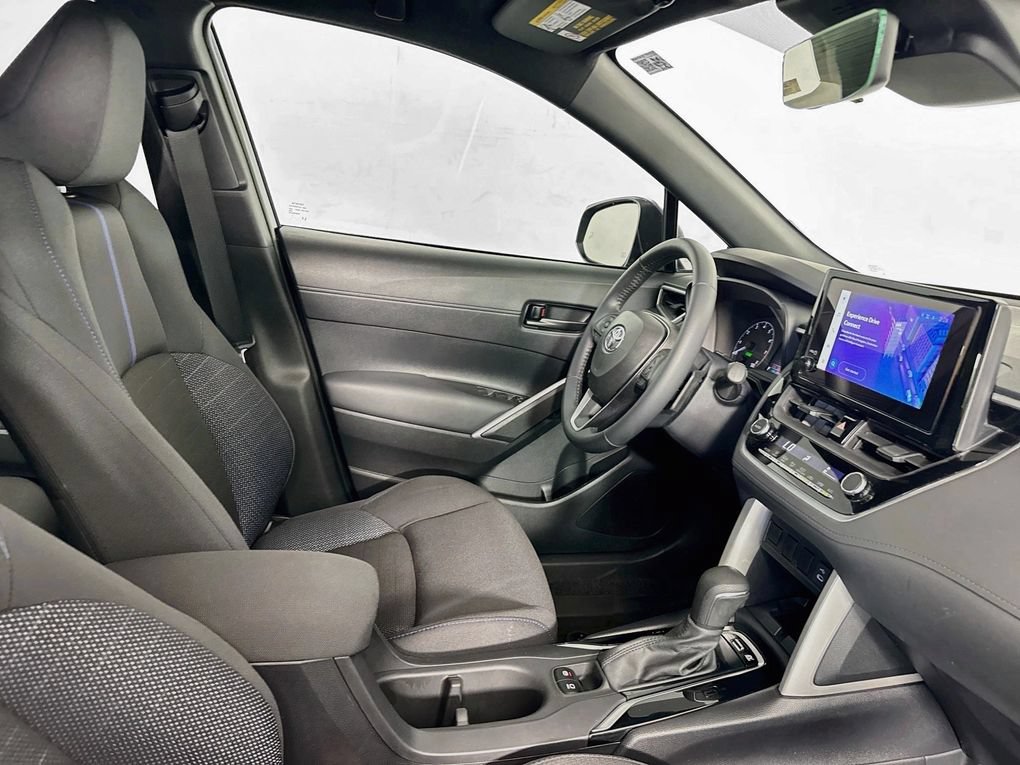 Used 2024 Toyota Corolla Cross AWD Hybrid image 37