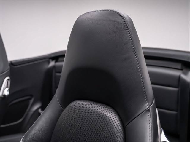 Used 2016 Porsche 911 Carrera RWD image 24