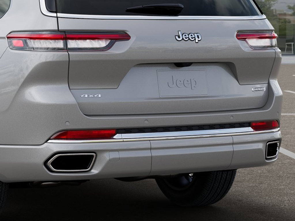 New 2025 Jeep Grand Cherokee L Overland w/ Advanced Protech Group III AWD/4WD image 13