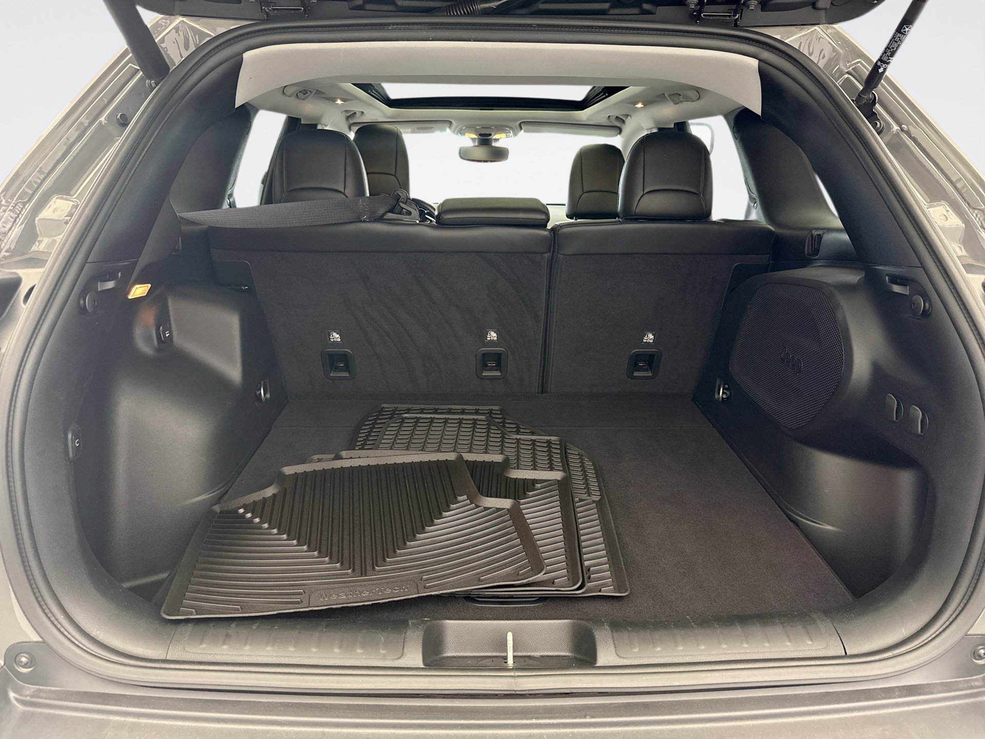 Used 2020 Jeep Cherokee Limited AWD/4WD image 23