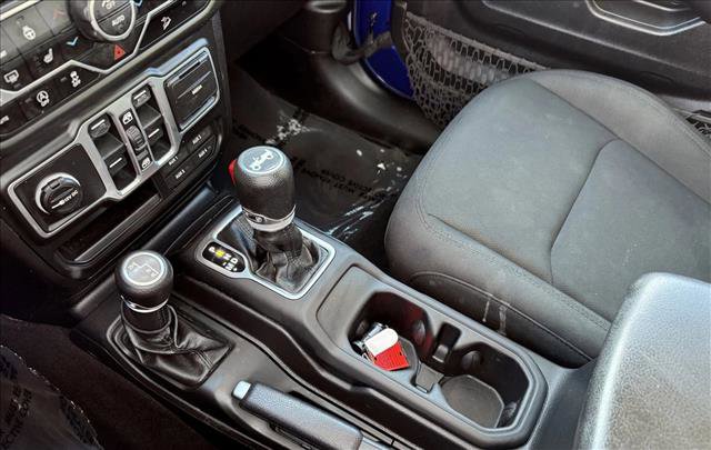 Used 2018 Jeep Wrangler Unlimited Sport S AWD/4WD image 15