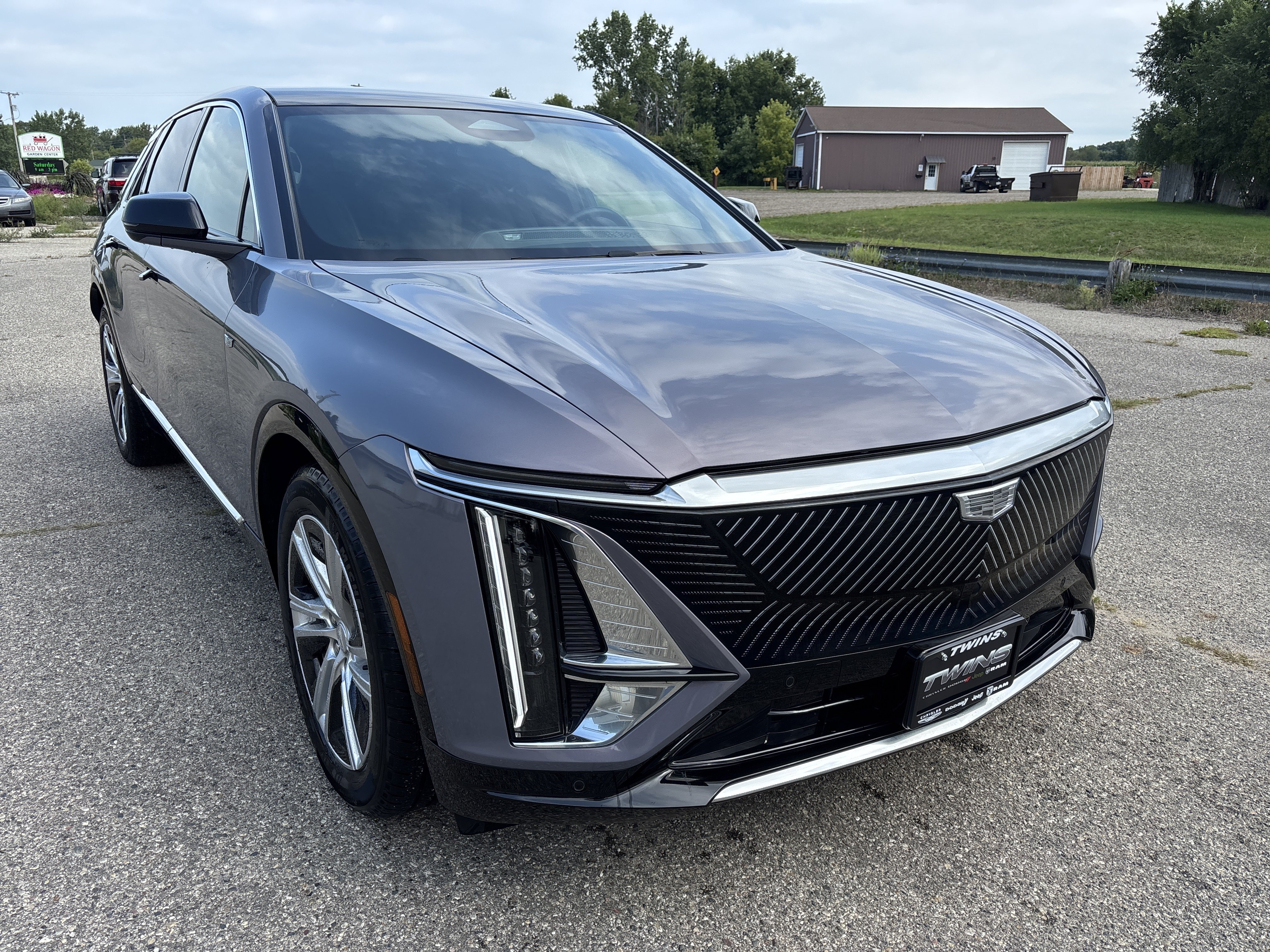 Used 2024 Cadillac Lyriq Tech AWD/4WD image 1