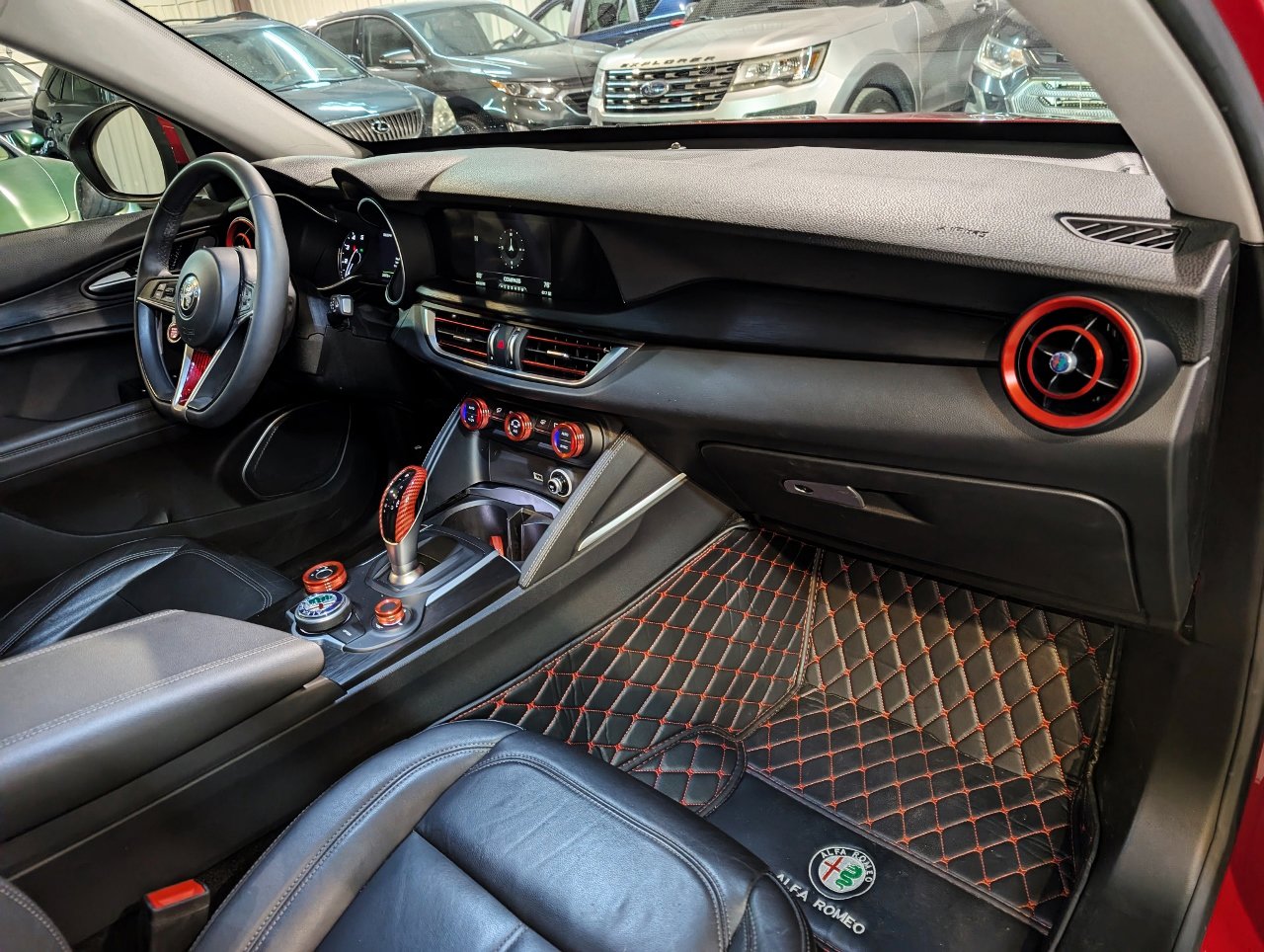 Used 2019 Alfa Romeo Stelvio AWD image 31