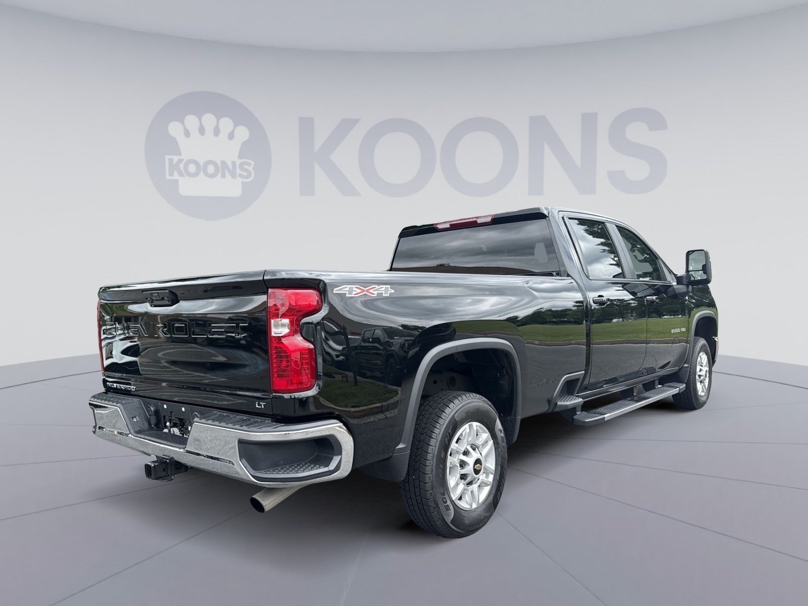 Used 2025 Chevrolet Silverado 2500 LT w/ Convenience Package AWD/4WD image 7