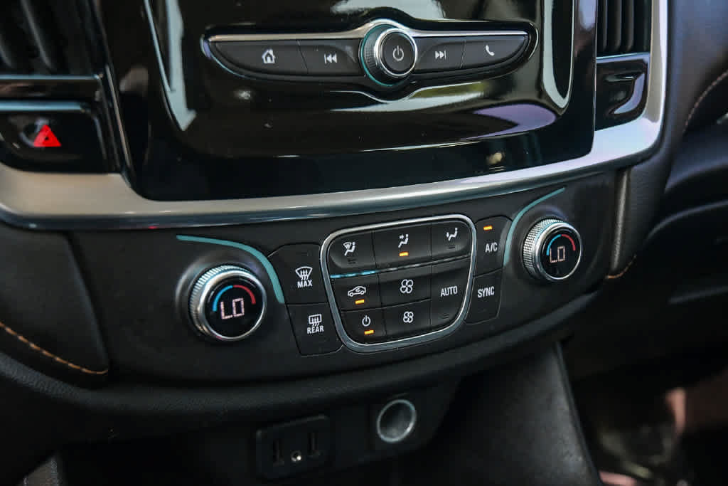 Used 2020 Chevrolet Traverse LS w/ LPO, Floor Liner Package FWD image 20