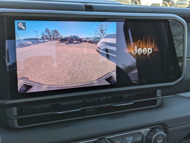 New 2026 Jeep Gladiator Sport AWD/4WD image 22