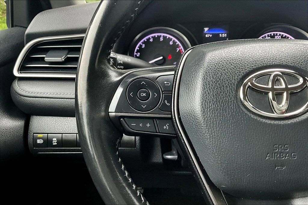 Used 2023 Toyota Camry SE FWD image 12