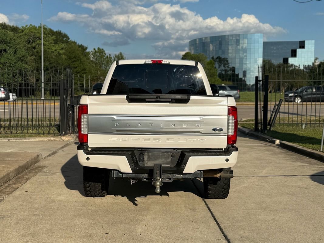 Used 2017 Ford F250 Platinum w/ Platinum Ultimate Package AWD/4WD image 5