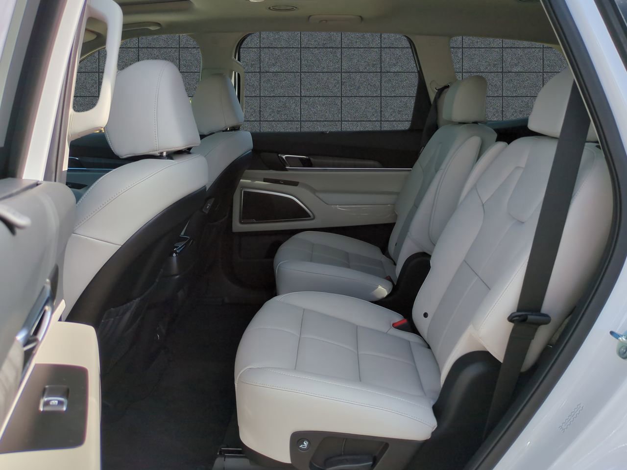 New 2025 Kia Telluride EX w/ EX Captain's Chair Package FWD image 14