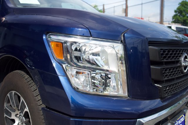 Used 2023 Nissan Titan SV AWD/4WD image 21