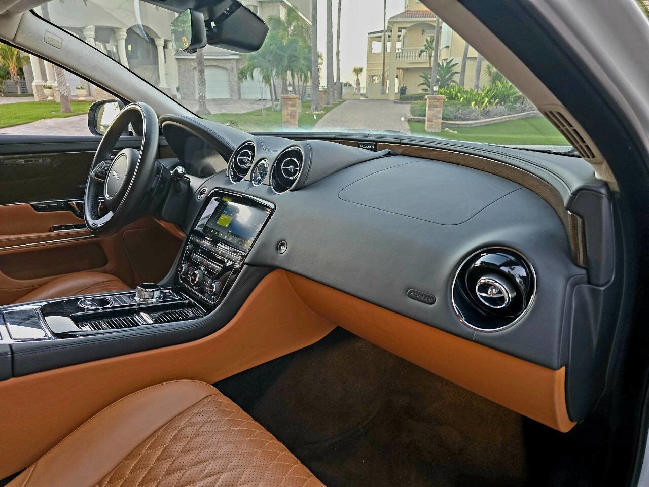 Used 2019 Jaguar XJ L Supercharged image 69