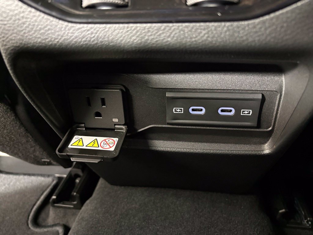 New 2027 Jeep Grand Cherokee Altitude AWD/4WD image 34