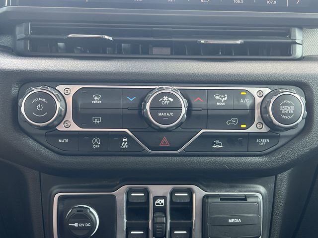 Used 2024 Jeep Wrangler Unlimited Sport AWD/4WD image 13