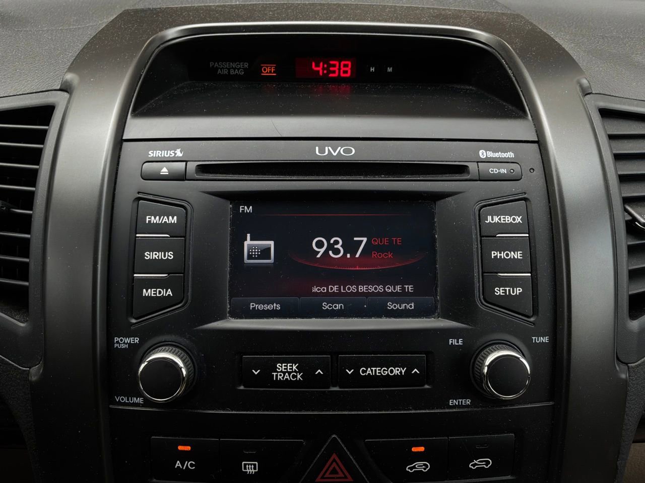 Used 2013 Kia Sorento LX w/ Convenience Pkg FWD image 23
