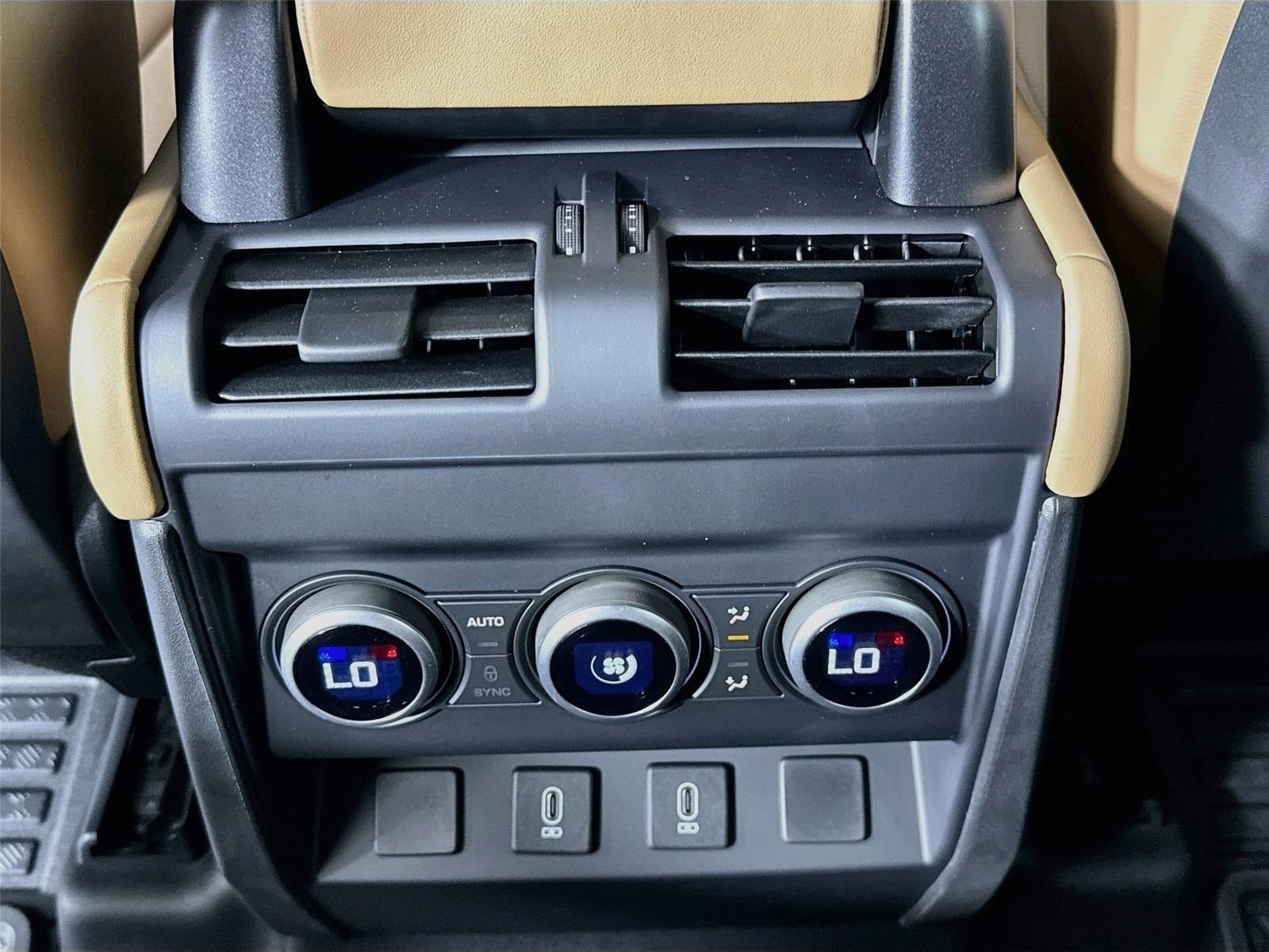 New 2026 Land Rover Defender 110 X-Dynamic SE AWD/4WD image 27