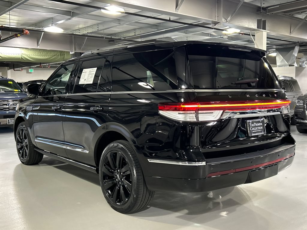 Certified 2023 Lincoln Navigator Reserve AWD/4WD image 4