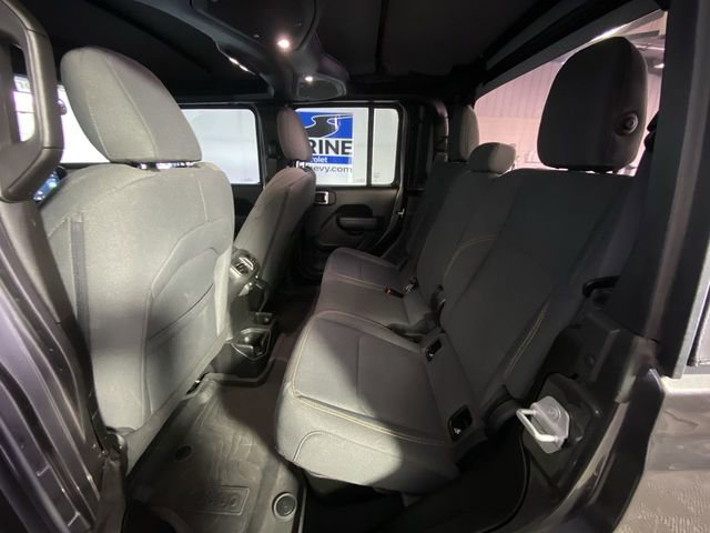 Used 2025 Jeep Gladiator Sport image 30