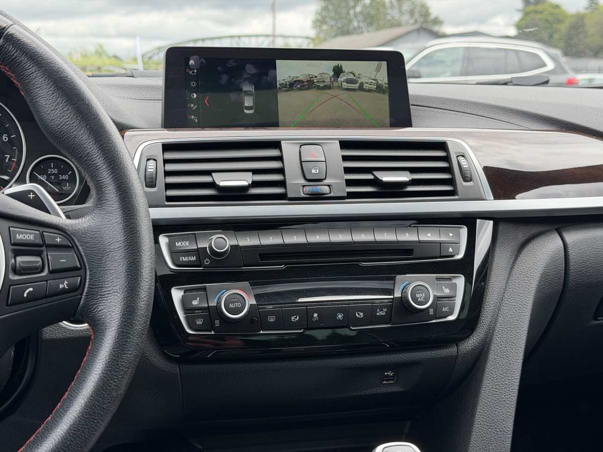 Used 2018 BMW 330i Sedan RWD image 24