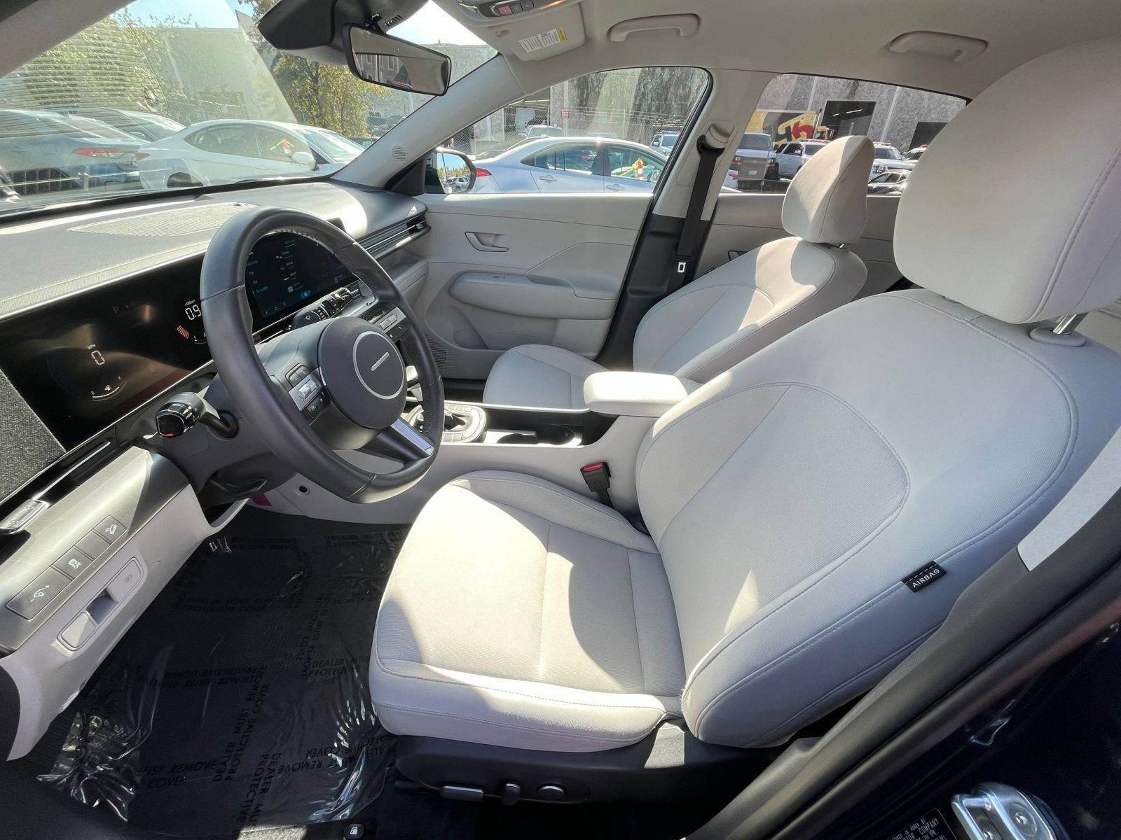 Used 2025 Hyundai Kona SEL image 27