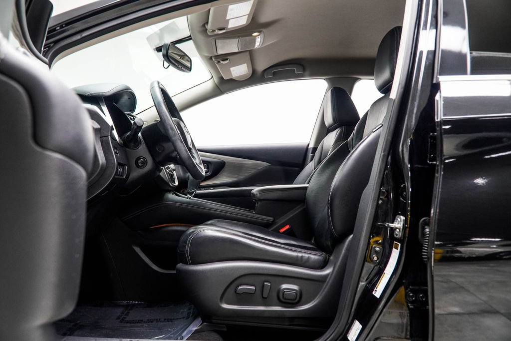 Used 2015 Nissan Murano Platinum w/ Cargo Package w/Cover FWD image 39