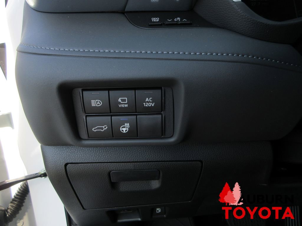 New 2026 Toyota Highlander Limited image 12