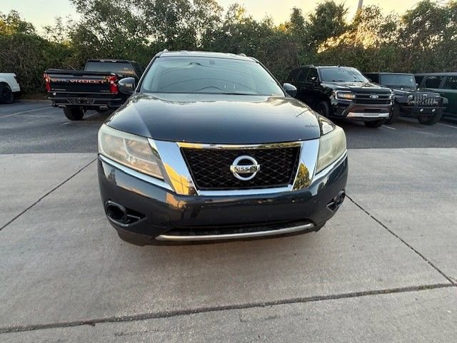 Used 2013 Nissan Pathfinder SV w/ Cargo Pkg AWD/4WD image 3