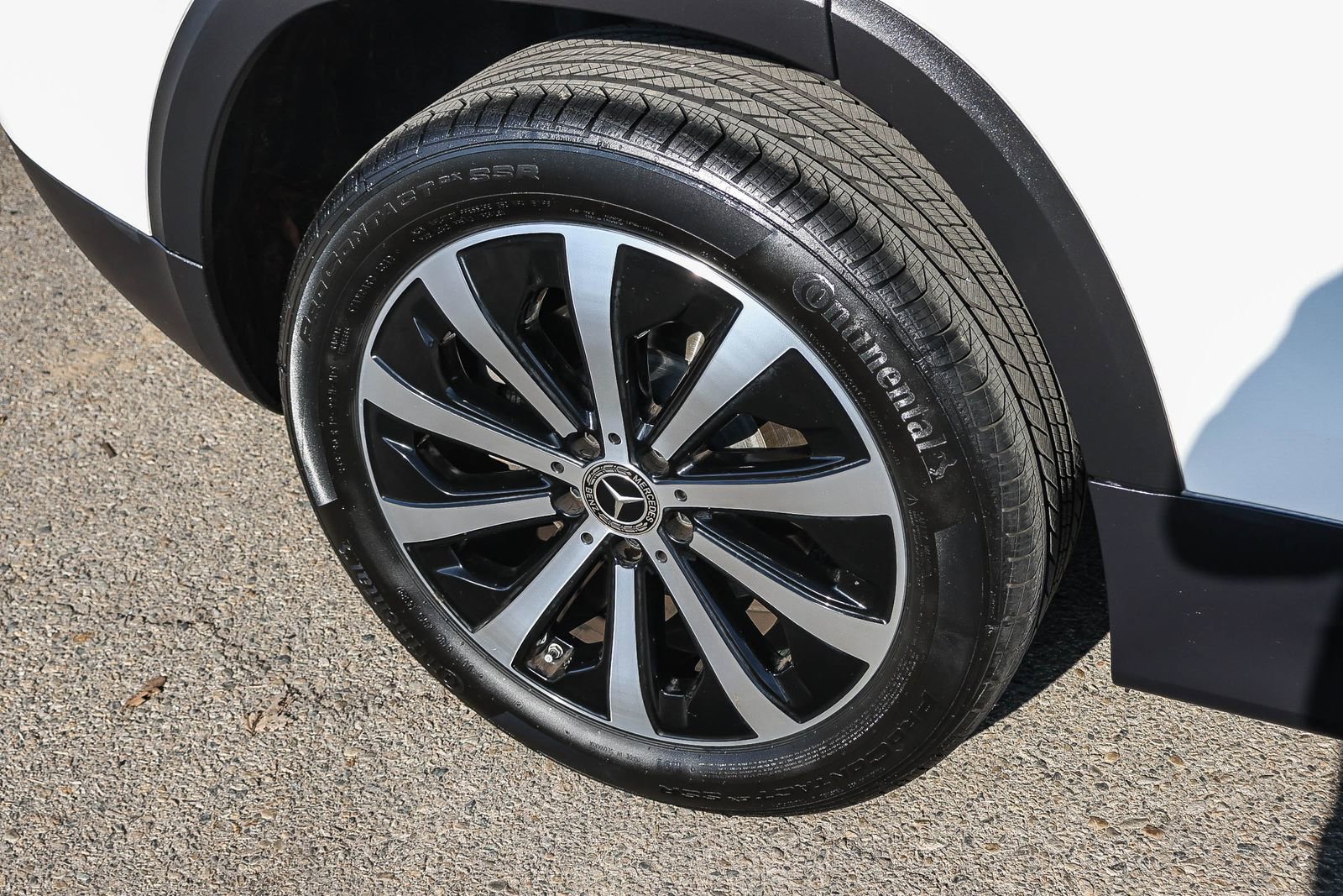 Used 2022 Mercedes-Benz GLB 250 image 13