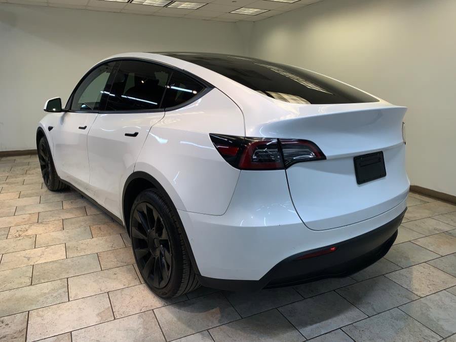 Used 2022 Tesla Model Y Long Range AWD/4WD image 8