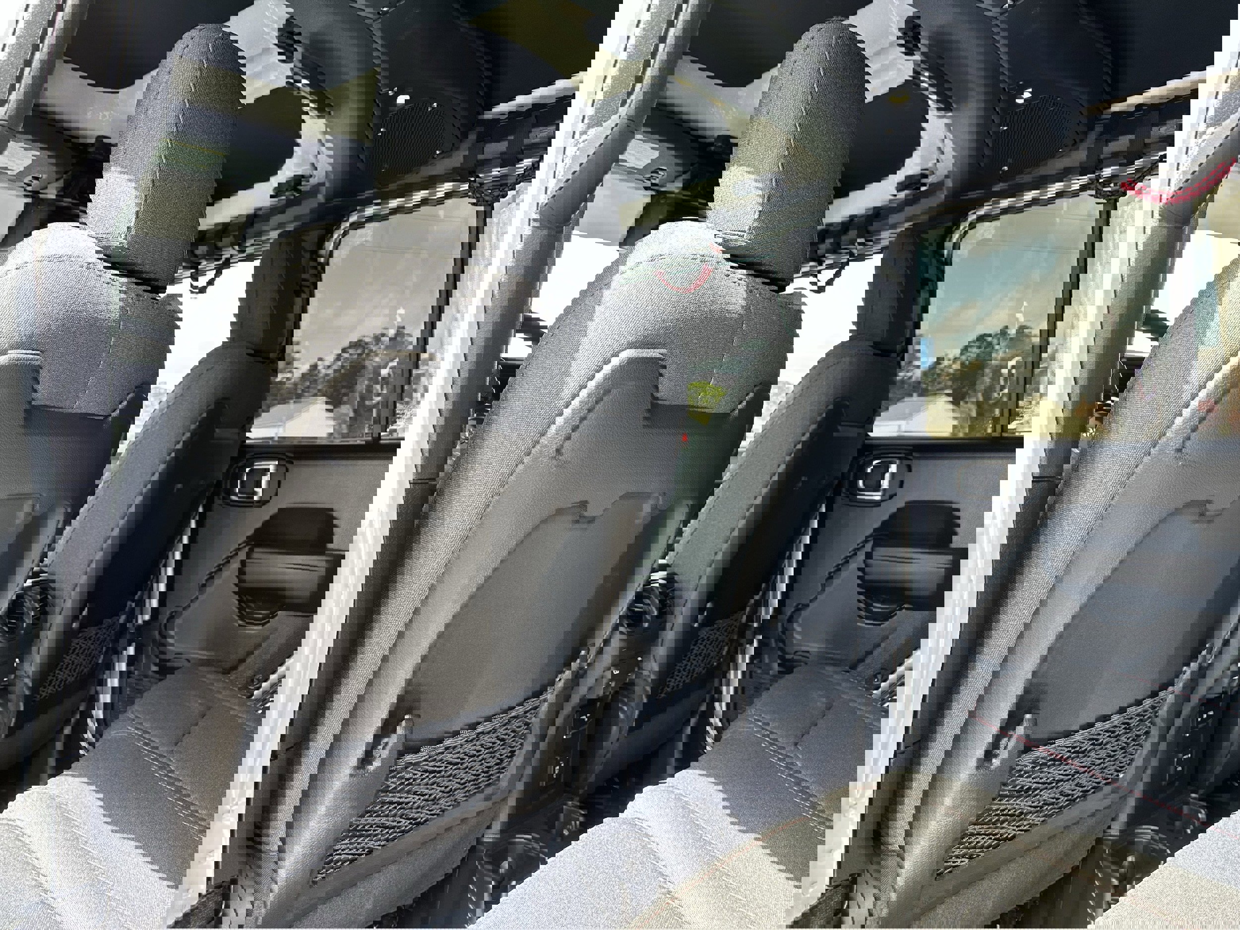 Used 2024 Jeep Wrangler Unlimited Rubicon w/ XTREMEE 35" Tire Package image 17