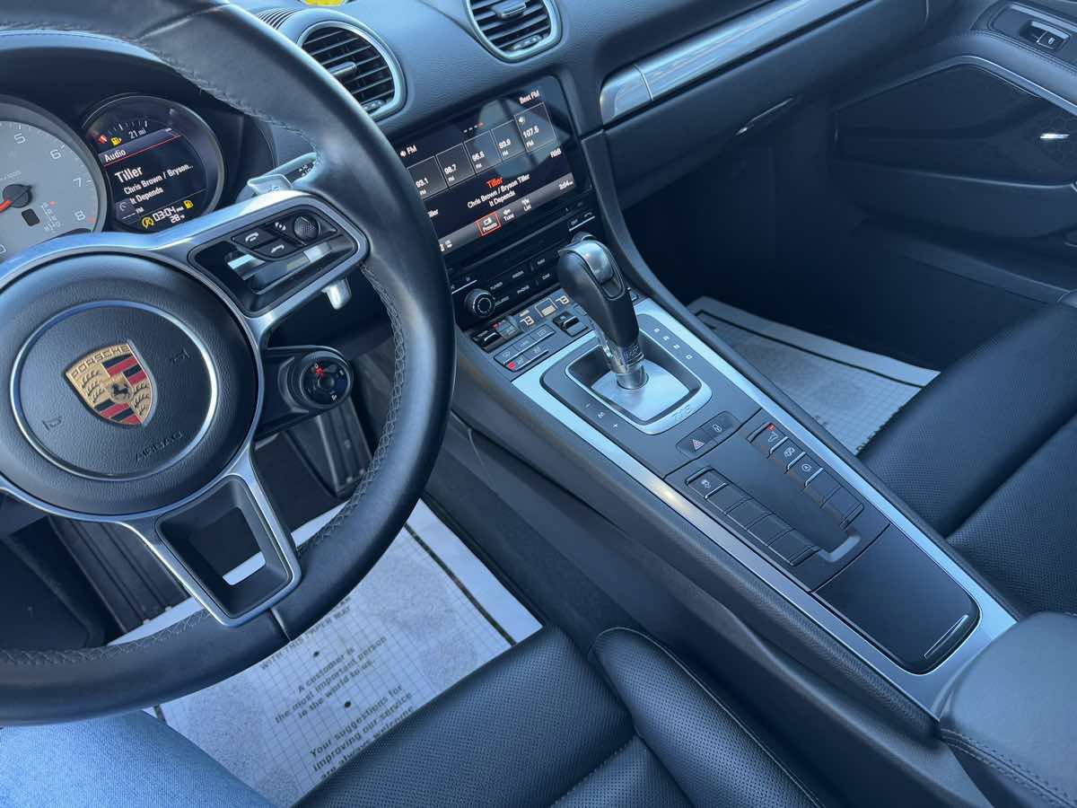 Used 2018 Porsche 718 Cayman S image 27