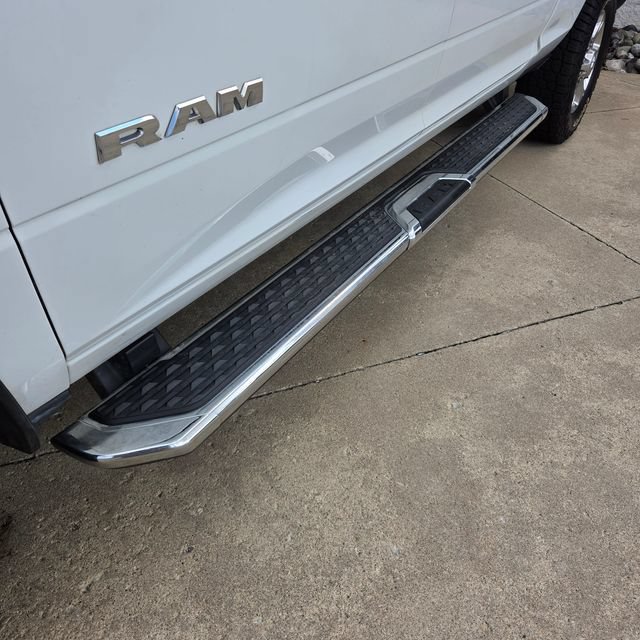 Used 2024 RAM 2500 Big Horn w/ Off Road Package AWD/4WD image 11