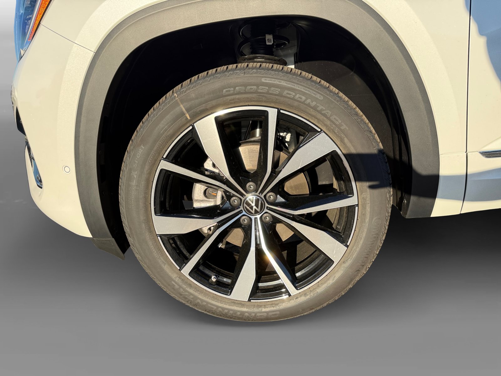 New 2025 Volkswagen Atlas SEL Premium R-Line AWD/4WD image 9