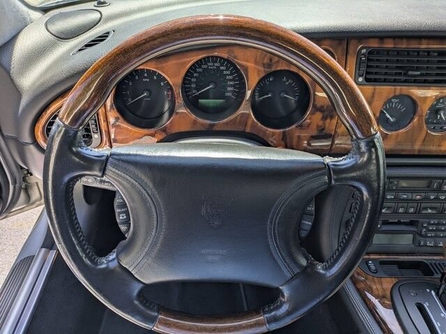 Used 1998 Jaguar XK8 Convertible RWD image 17