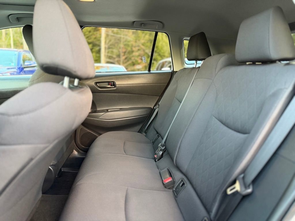 Certified 2022 Toyota Corolla Cross LE image 5