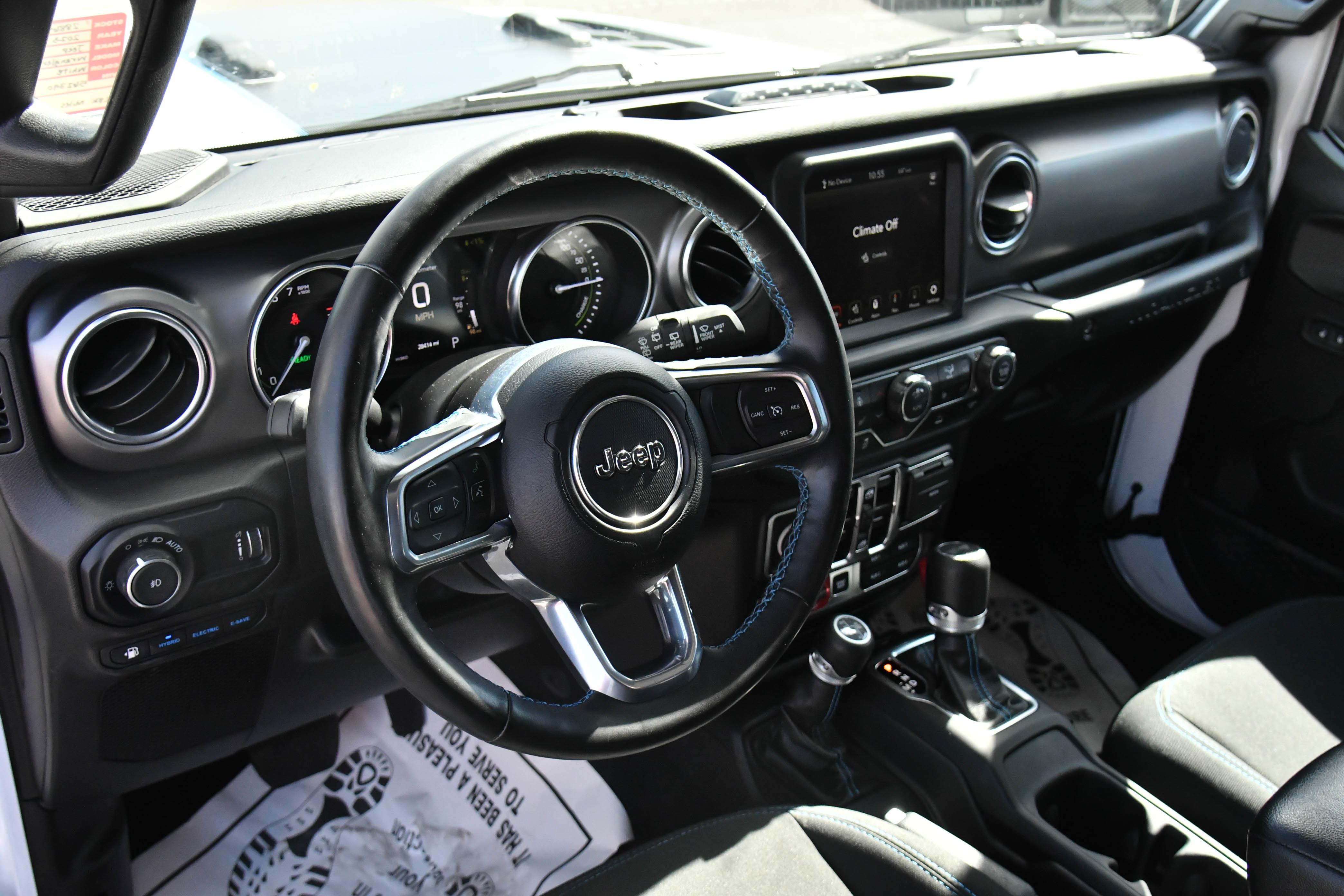 Used 2023 Jeep Wrangler Unlimited Rubicon 4xe w/ Steel Bumper Group image 18