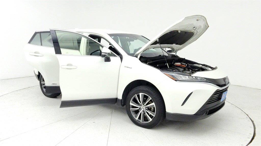 Used 2021 Toyota Venza LE image 13