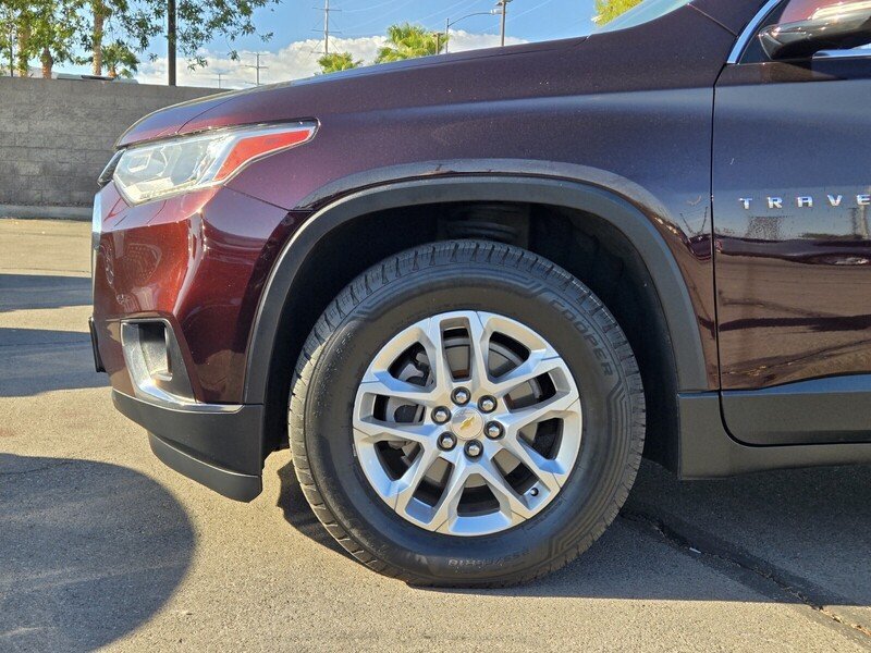 Used 2020 Chevrolet Traverse LT w/ LPO, Cargo Package FWD image 10