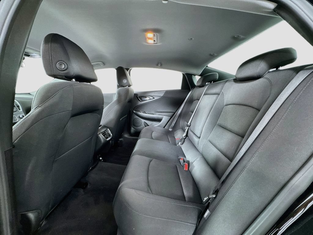 Used 2023 Chevrolet Malibu LT w/ Driver Confidence Package FWD image 11