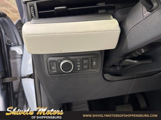 Used 2022 Ford Mustang Mach-E Premium RWD image 15