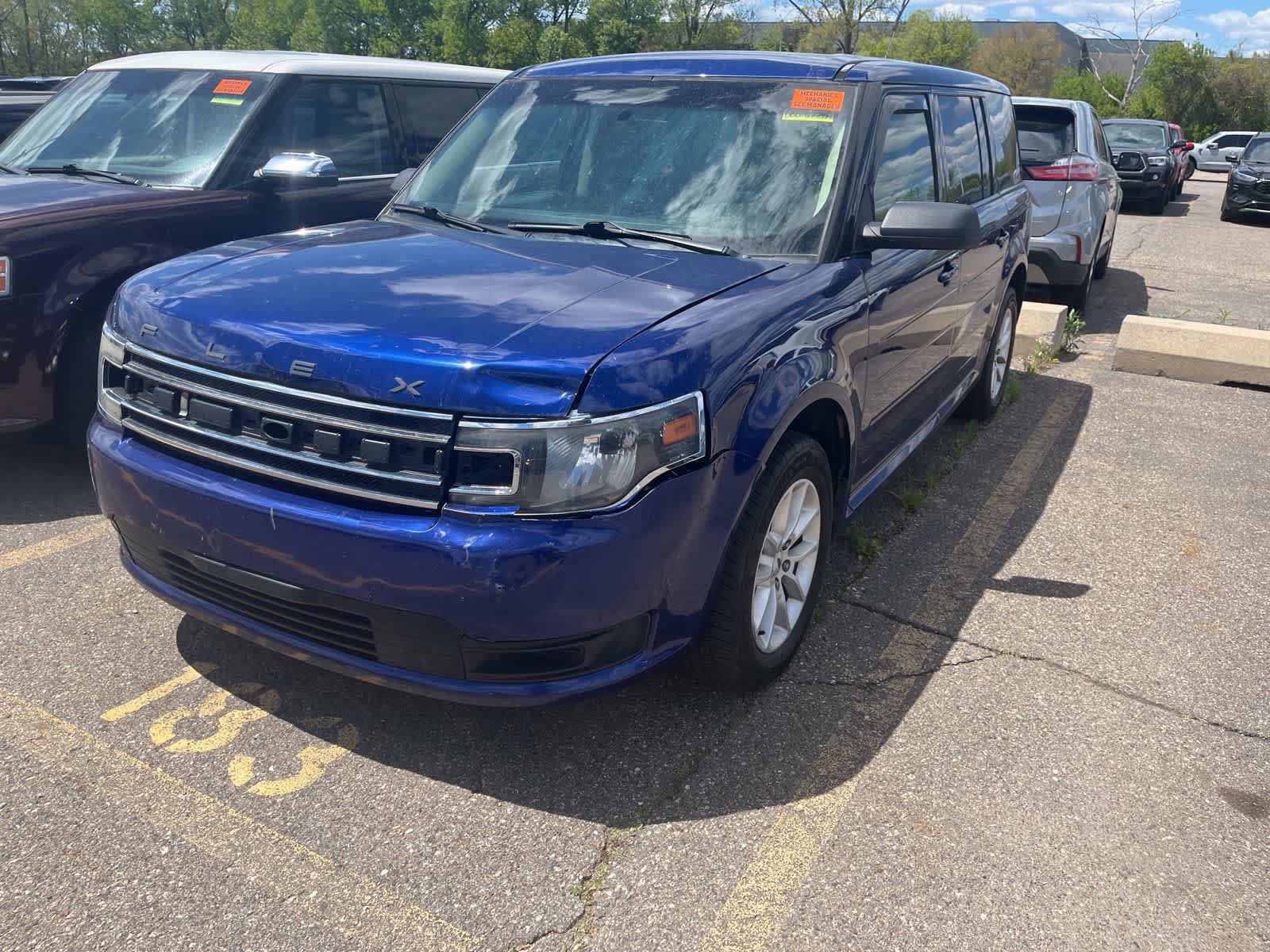 Used 2013 Ford Flex SE FWD image 2