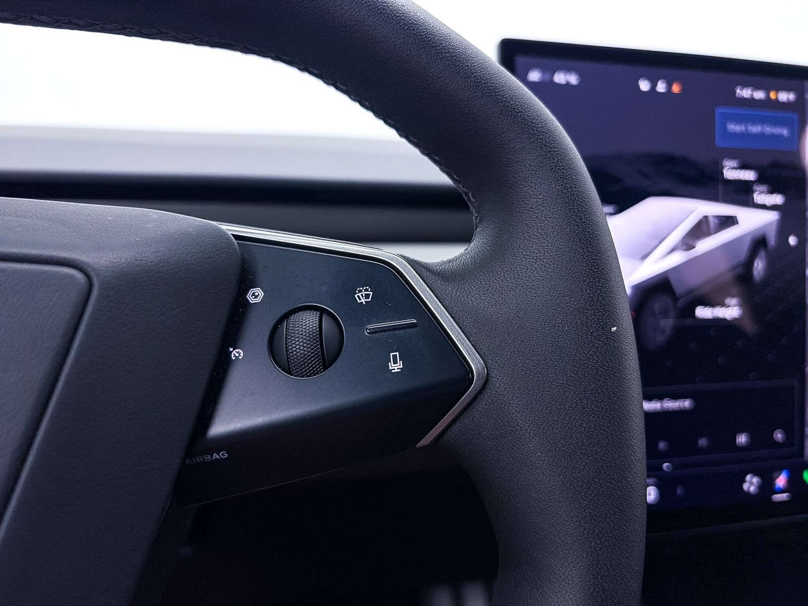 Used 2024 Tesla Cybertruck AWD Crew Cab image 29