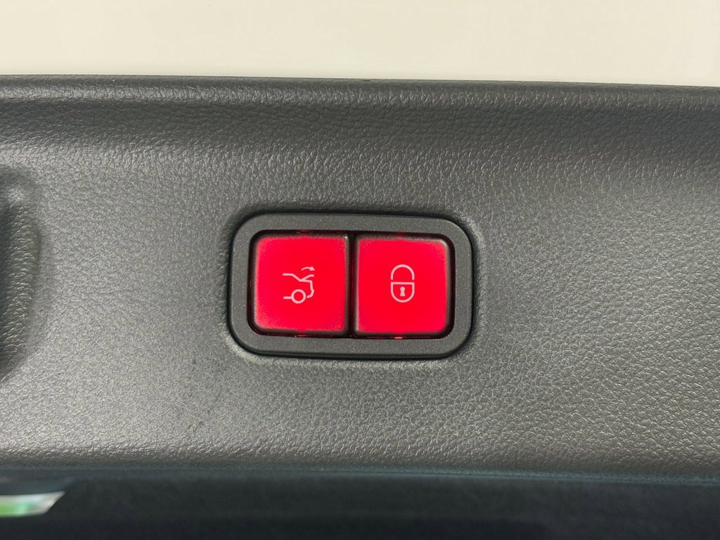 Used 2023 Mercedes-Benz S 580e 4MATIC Sedan w/ AMG Line image 34