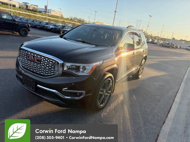 Used 2018 GMC Acadia Denali w/ Technology Package AWD/4WD image 3