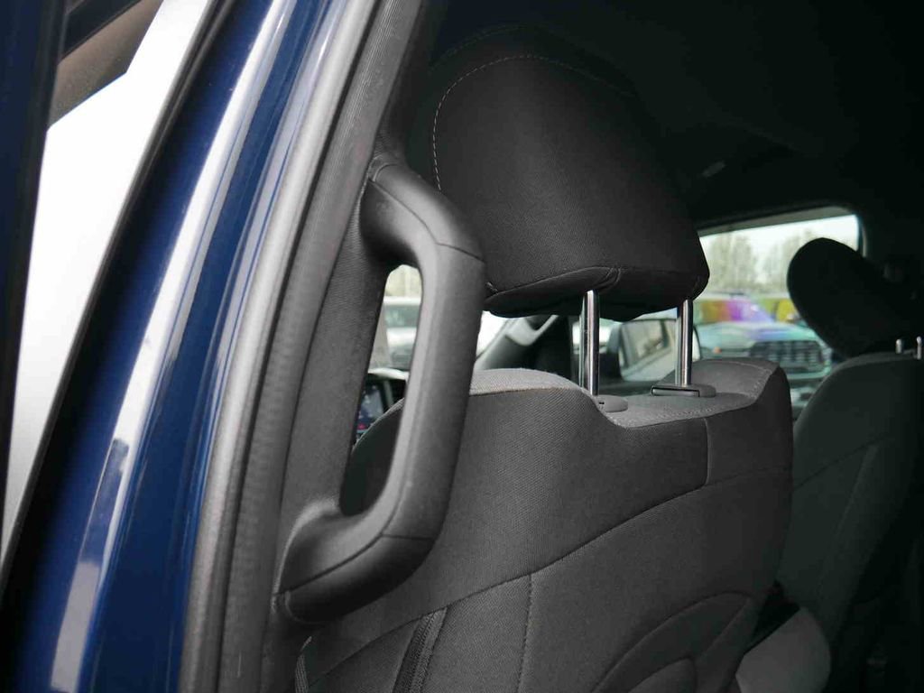 Used 2021 RAM 1500 Big Horn image 18