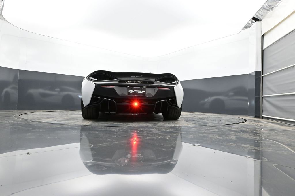 Used 2019 McLaren 570S Spider image 50