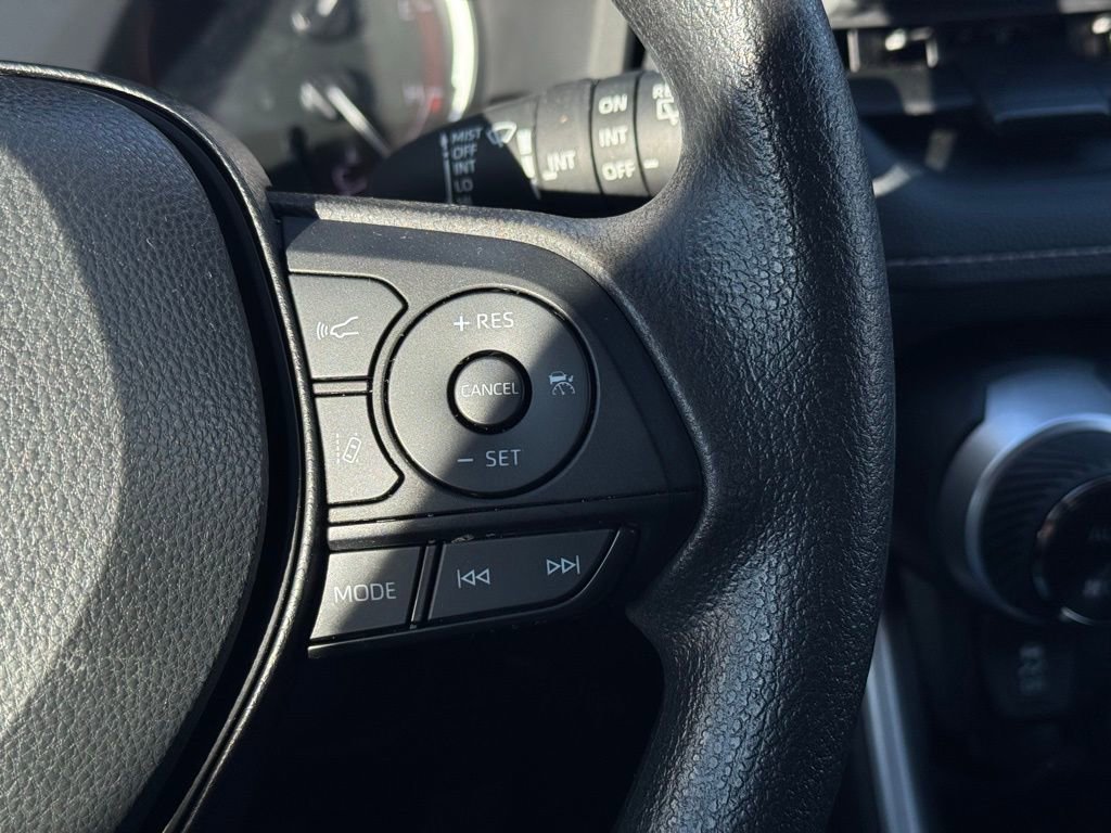 Used 2024 Toyota RAV4 XLE image 26